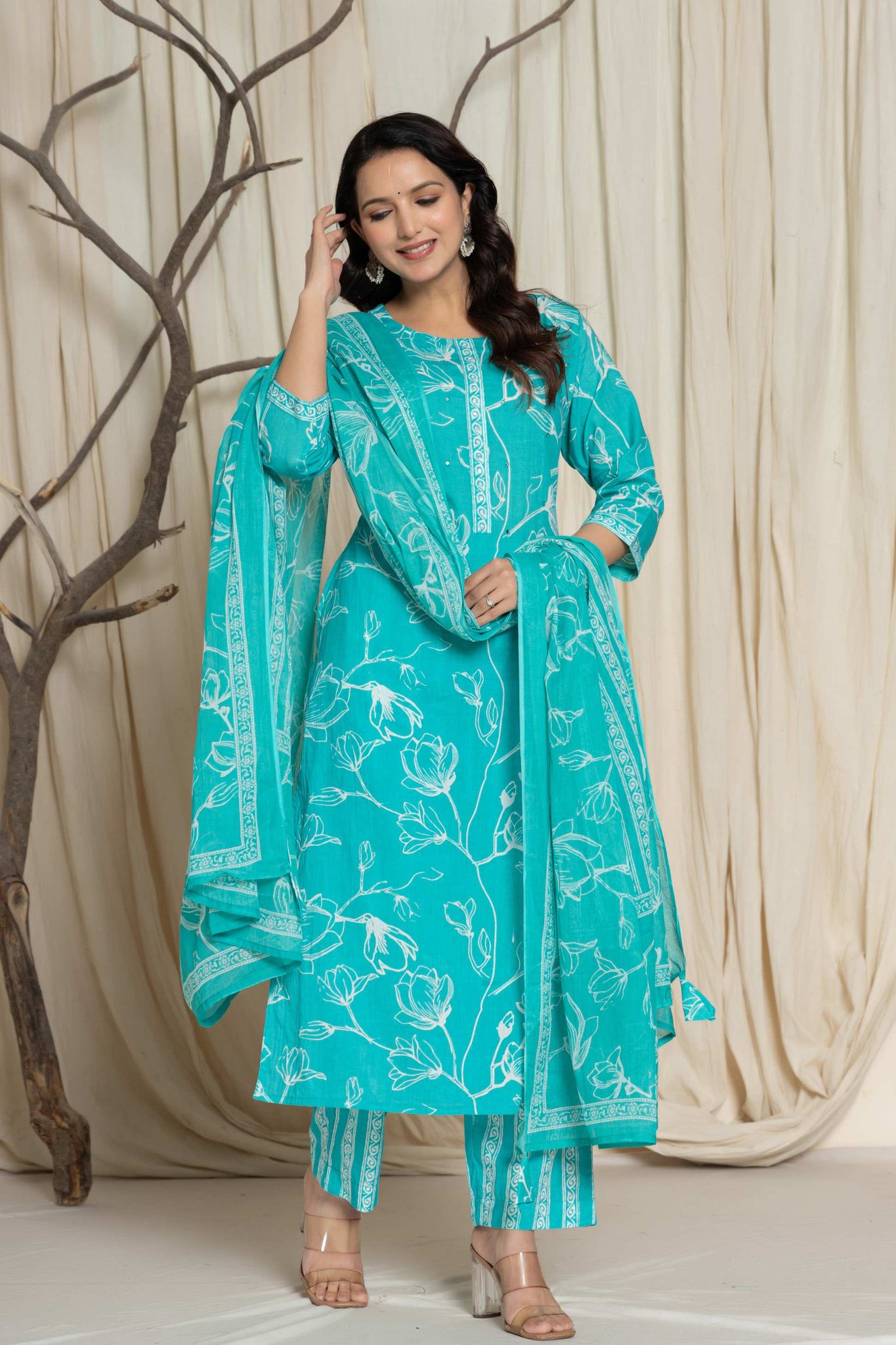 Elegant Green Floral Cotton Suit Set - Kurti, Pant & Dupatta