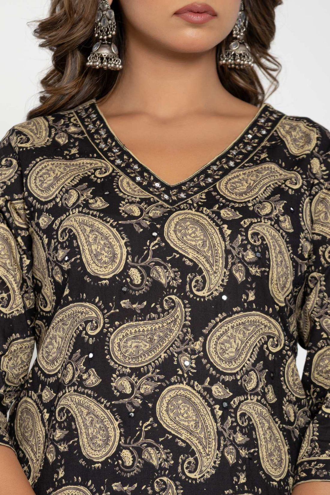 Black & Beige Paisley Printed Cotton Suit Set - Kurti, Pant & Dupatta