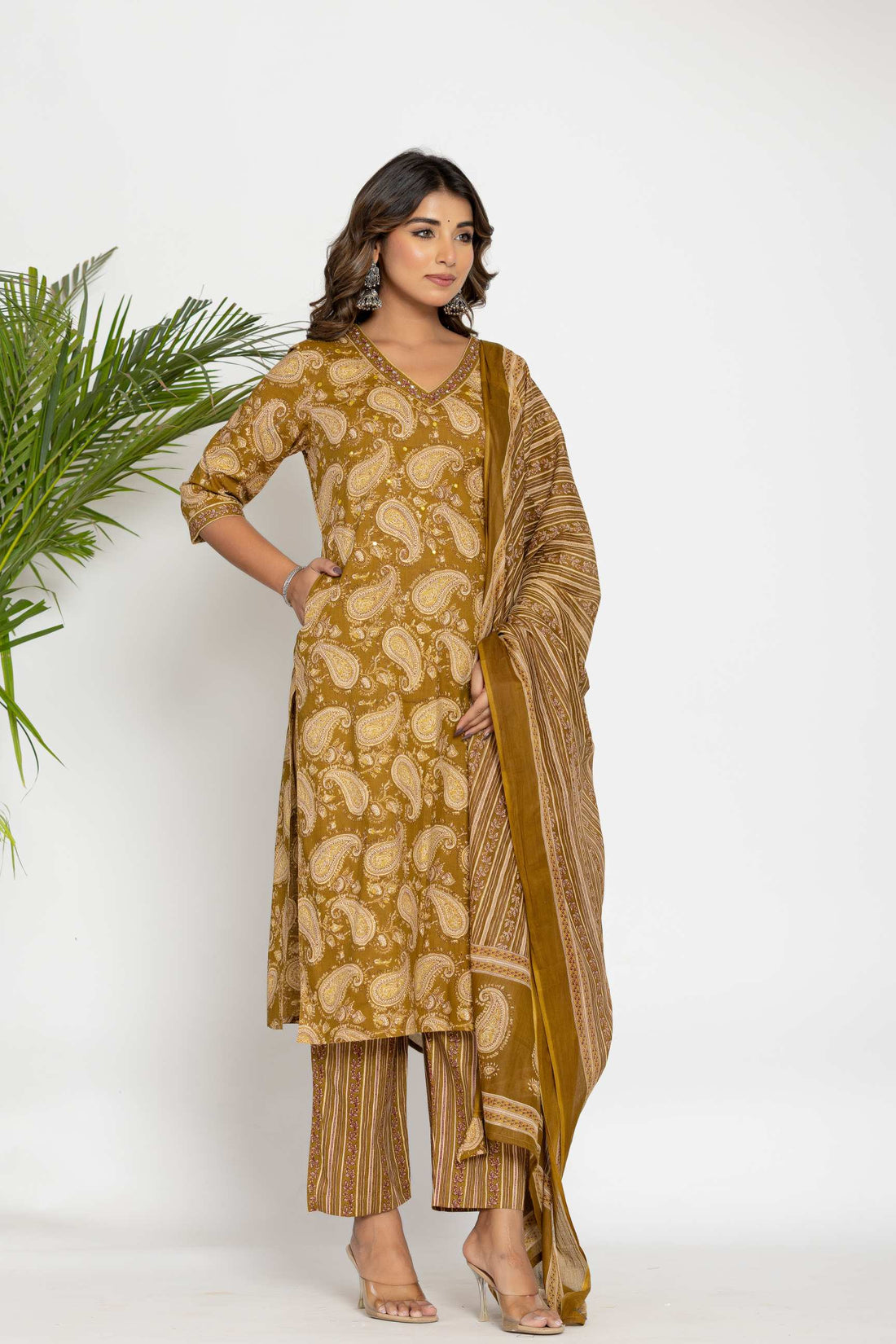 Traditional Paisley Print Kurta Set with Matching Dupatta