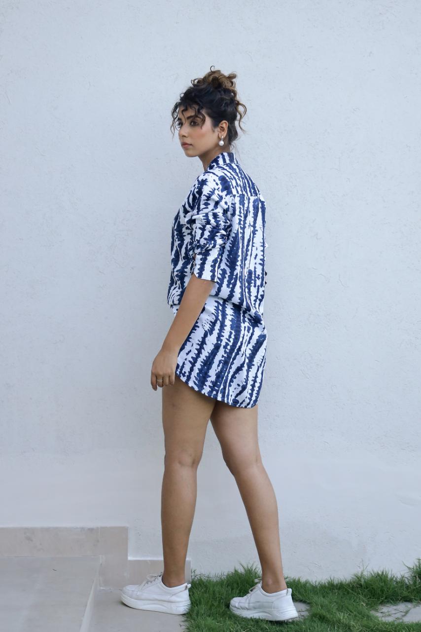 Women's Blue Tie-Dye Shirt - Relaxed & Trendy | Women's Shirt | Shop stylish women's clothing online at Label Flavia |